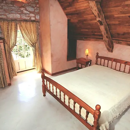 Chateau De Couanac Holiday home Varaire