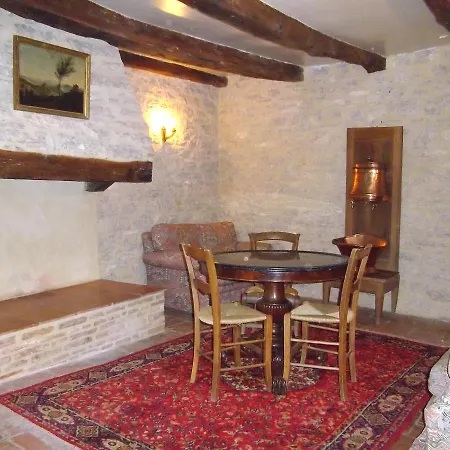 Holiday home Chateau De Couanac Varaire